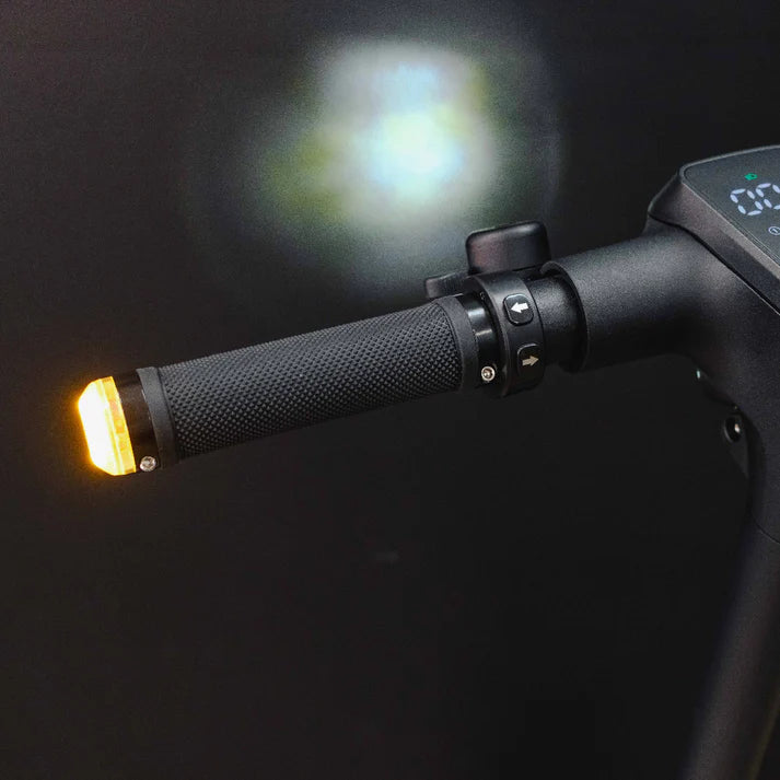 Benzina Zero V-10 Electric Scooter