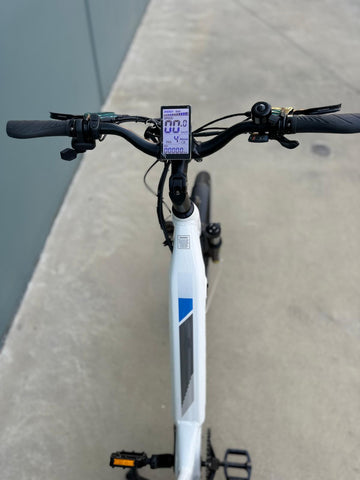 E-Mono PEGASUS 48V - NEW ARRIVAL - 26" Step-Through E-Mono PEGASUS 48V - NEW ARRIVAL - 26" Step-Through