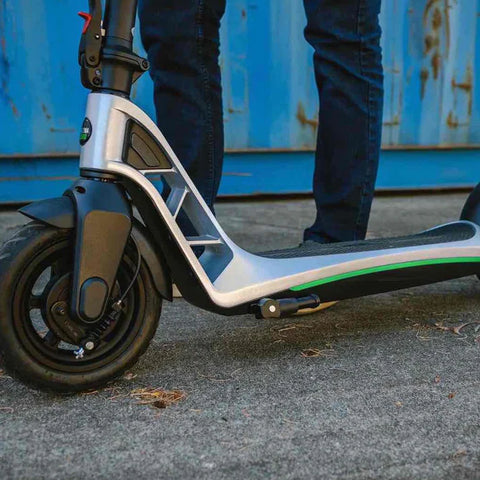 Benzina Zero V-10 Electric Scooter